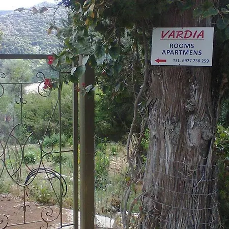 Vardia & Apartamento