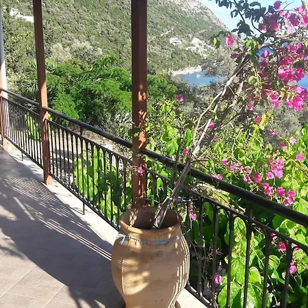 Vardia Sea View Apartment Mikrósz Jalósz