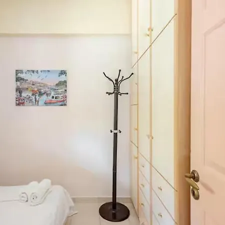 Vardia & Apartamento Mikros Gialos